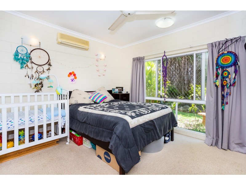 42 Gilmore Street, Bentley Park QLD 4869