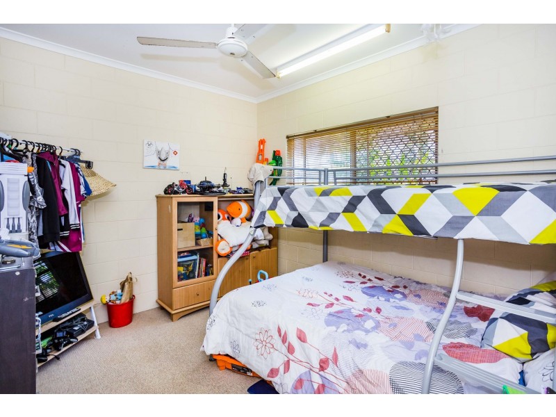 42 Gilmore Street, Bentley Park QLD 4869