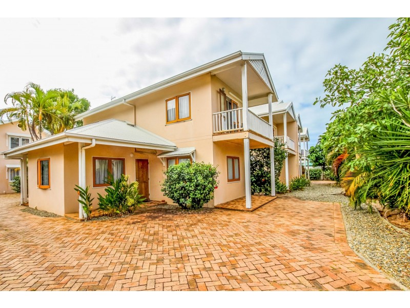 5/76 Cedar Road, Palm Cove QLD 4879