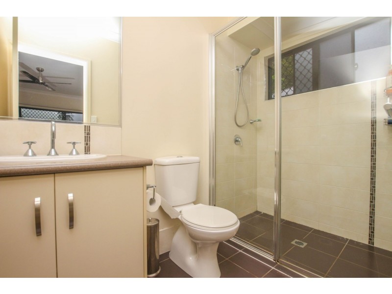 23 William Hickey Street, Redlynch QLD 4870