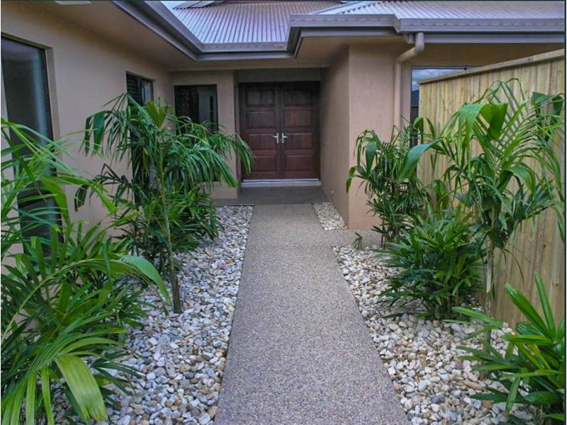 10 Newberry Street, Smithfield QLD 4878