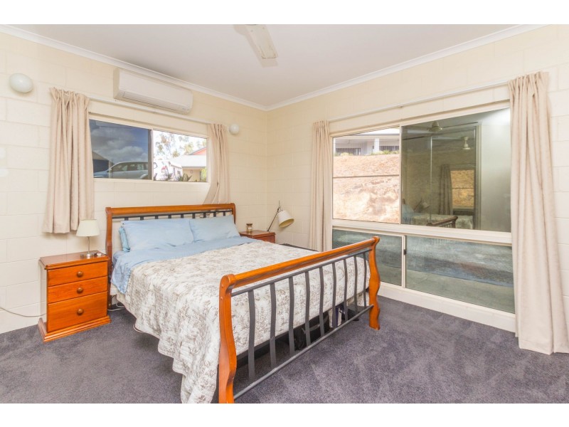 2 Gadaloff Close, Gordonvale QLD 4865