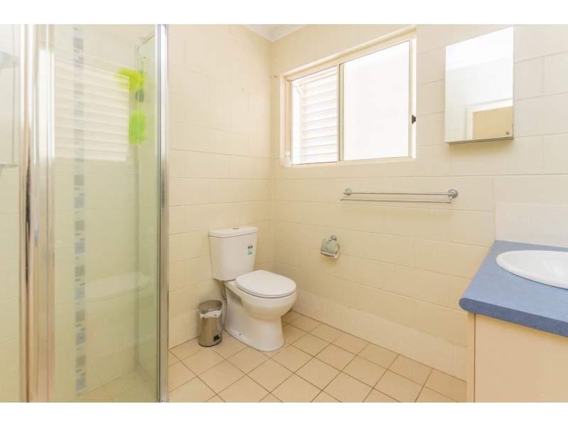 2 Gadaloff Close, Gordonvale QLD 4865