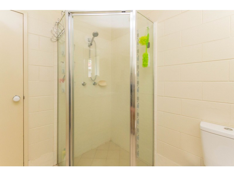 2 Gadaloff Close, Gordonvale QLD 4865