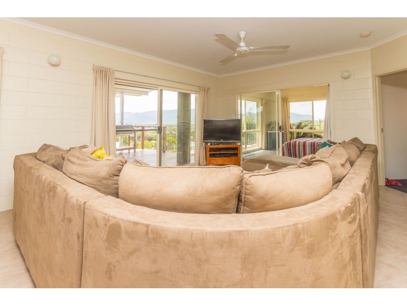 2 Gadaloff Close, Gordonvale QLD 4865