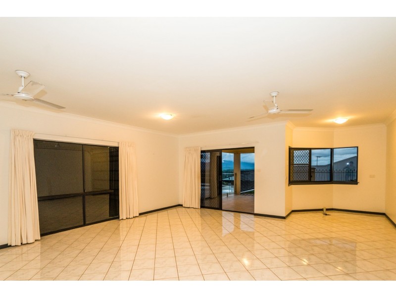32 Caesar Street, Bentley Park QLD 4869
