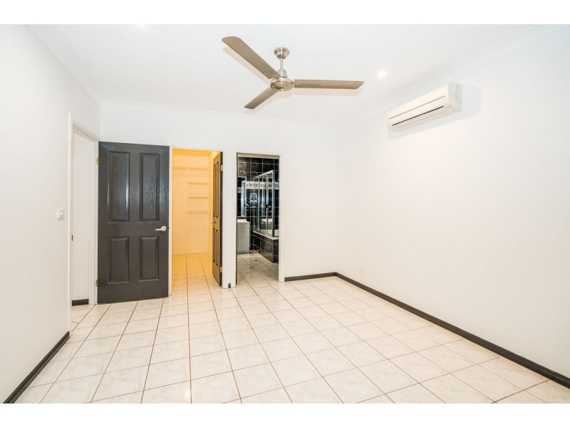32 Caesar Street, Bentley Park QLD 4869