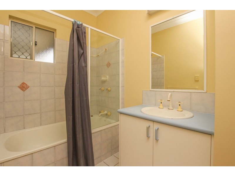 3 Opaline close, Brinsmead QLD 4870