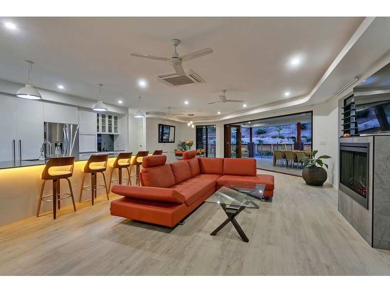 49 Barclay Road, Brinsmead QLD 4870
