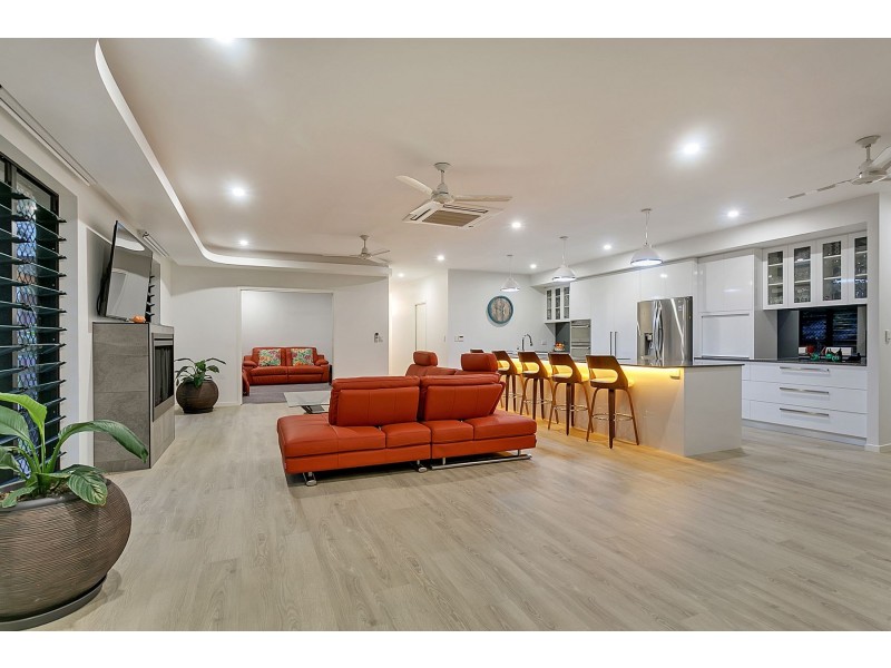 49 Barclay Road, Brinsmead QLD 4870