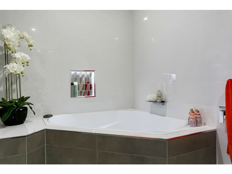 49 Barclay Road, Brinsmead QLD 4870