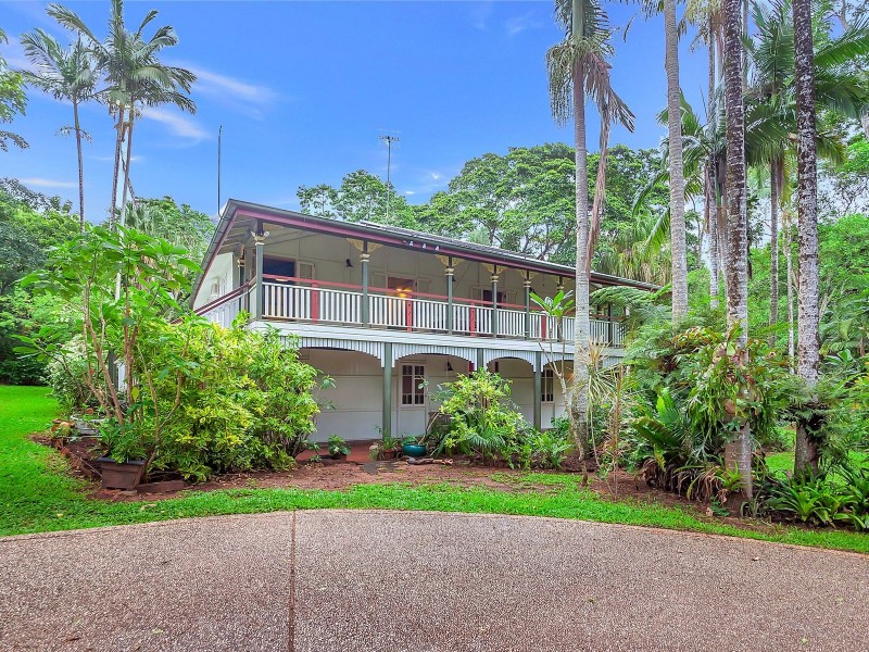 199 Harvey Road, Redlynch QLD 4870