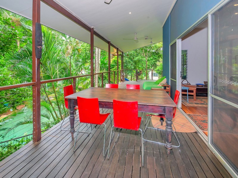 199 Harvey Road, Redlynch QLD 4870