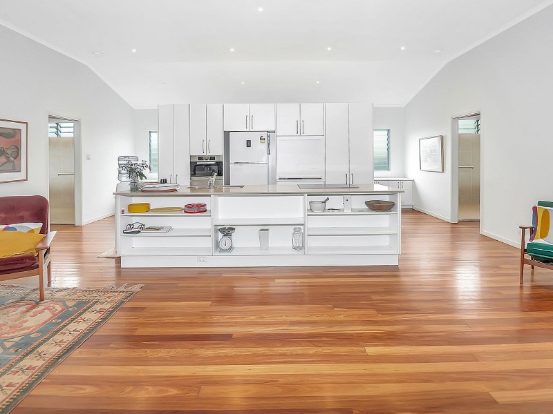 199 Harvey Road, Redlynch QLD 4870