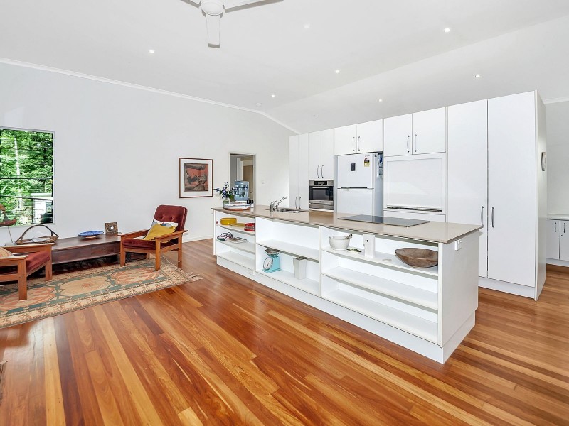 199 Harvey Road, Redlynch QLD 4870