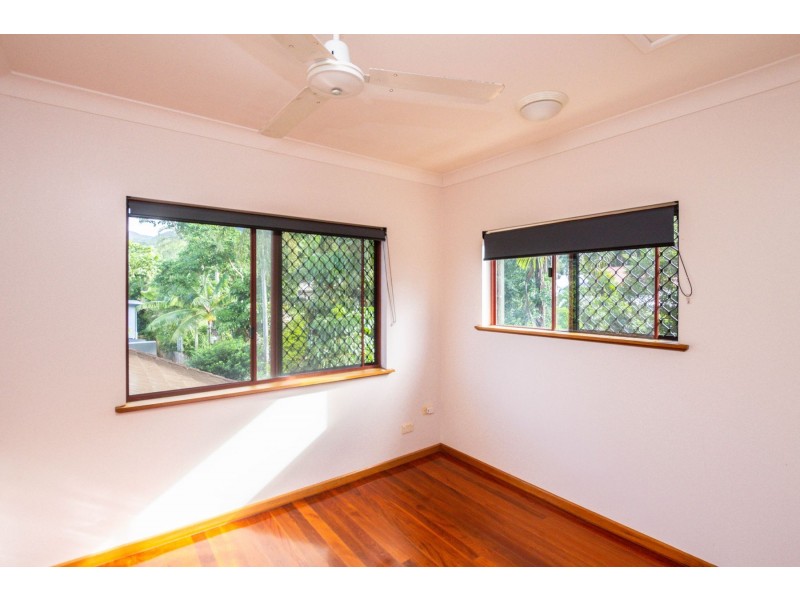 2 Rockton Place, Mooroobool QLD 4870