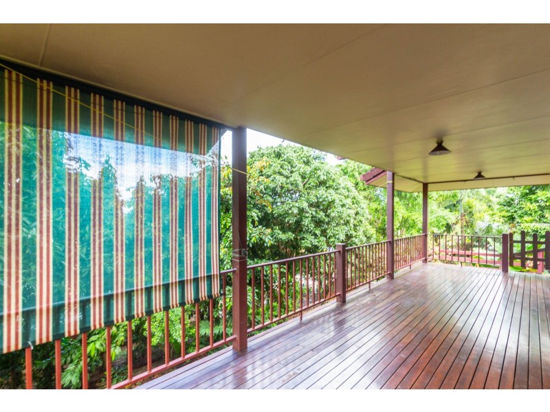 2 Rockton Place, Mooroobool QLD 4870