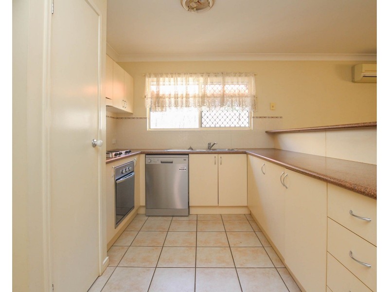 11 Chesterfield Close, Brinsmead QLD 4870