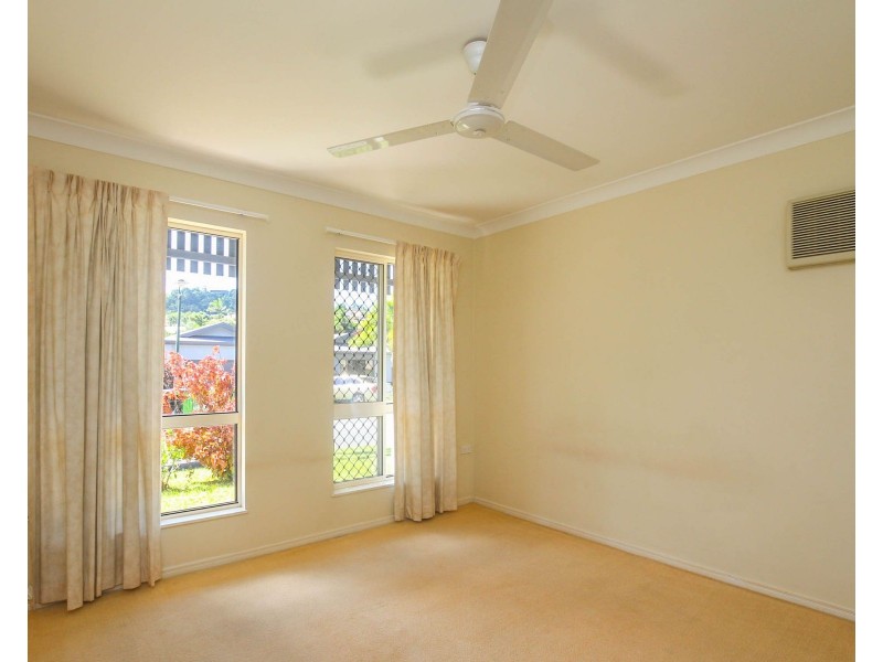 11 Chesterfield Close, Brinsmead QLD 4870