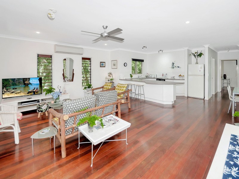 1/253 Kamerunga Road, Freshwater QLD 4870