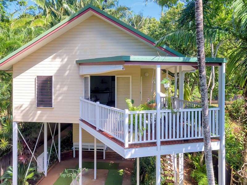 1/253 Kamerunga Road, Freshwater QLD 4870