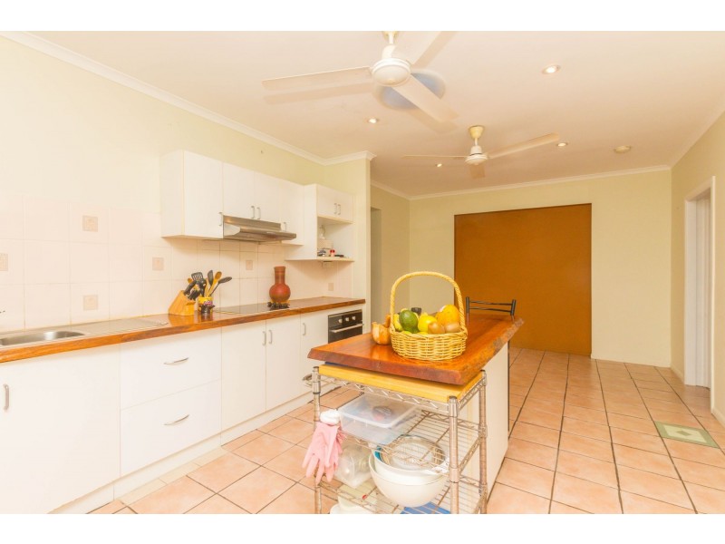 23-25 Peridot Street, Bayview Heights QLD 4868