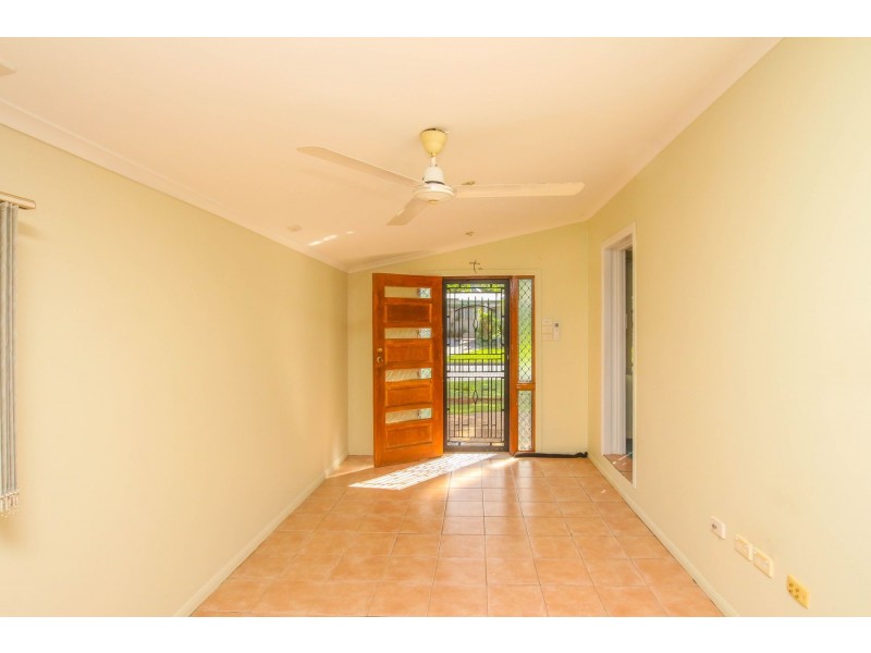 23-25 Peridot Street, Bayview Heights QLD 4868