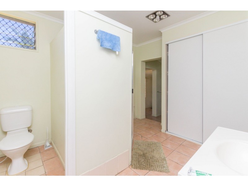 23-25 Peridot Street, Bayview Heights QLD 4868