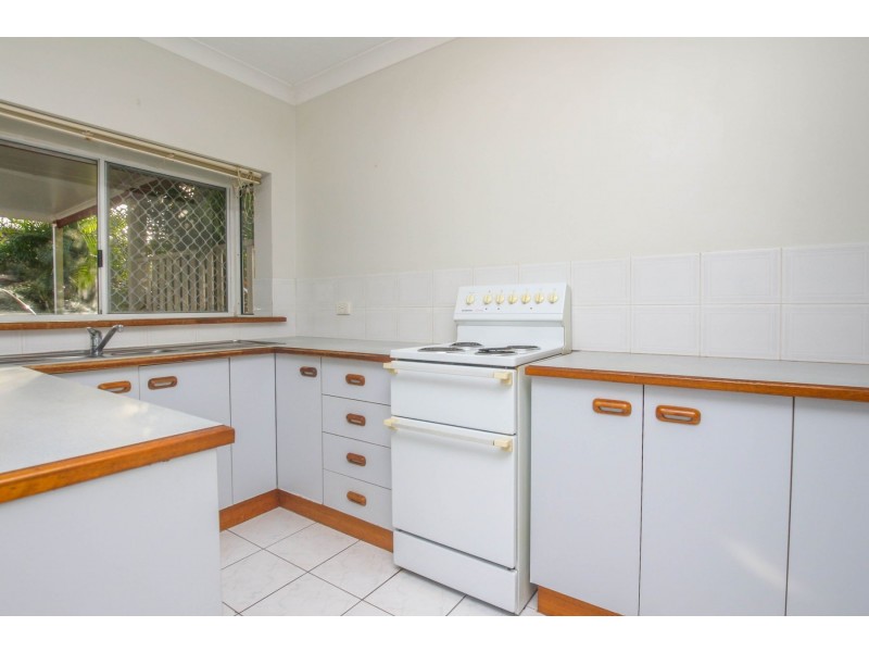 10/30-32 Springfield Crescent, Manoora QLD 4870