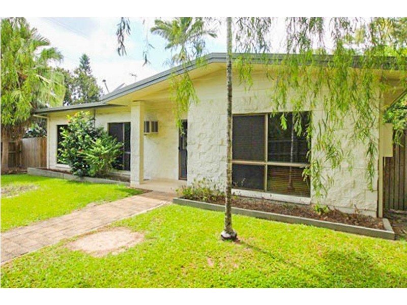 1 Prescott Street, Whitfield QLD 4870