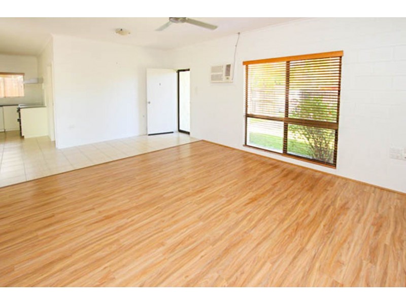 1 Prescott Street, Whitfield QLD 4870