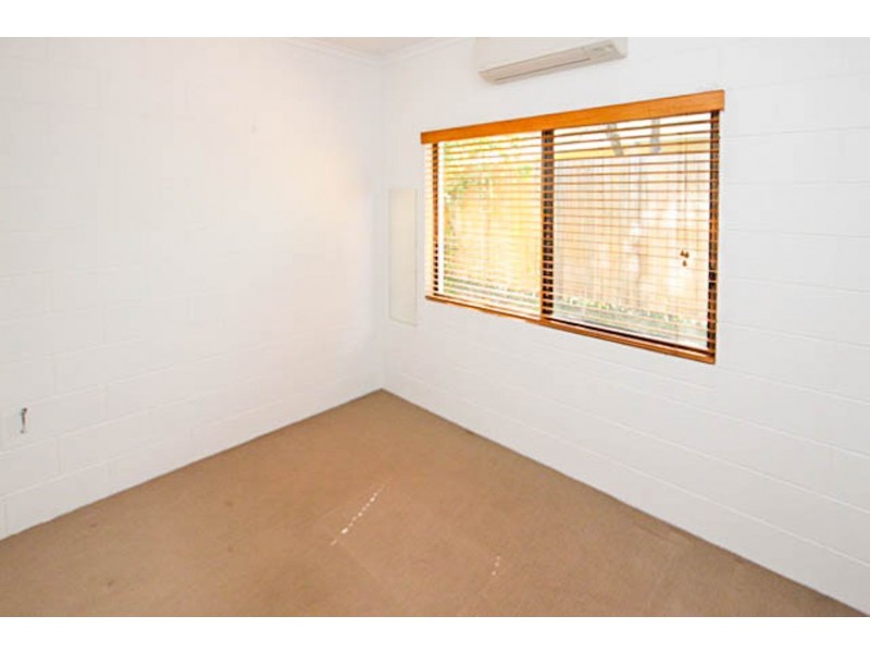 1 Prescott Street, Whitfield QLD 4870