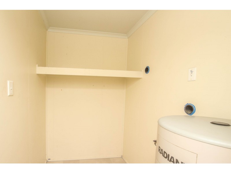 4 Marchant Street, Manoora QLD 4870