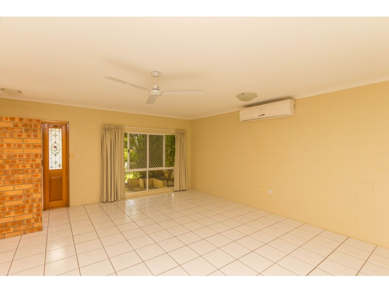 42 Gilmore Street, Bentley Park QLD 4869