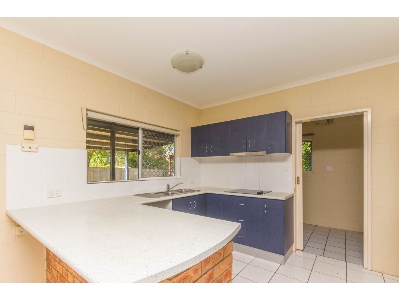 42 Gilmore Street, Bentley Park QLD 4869