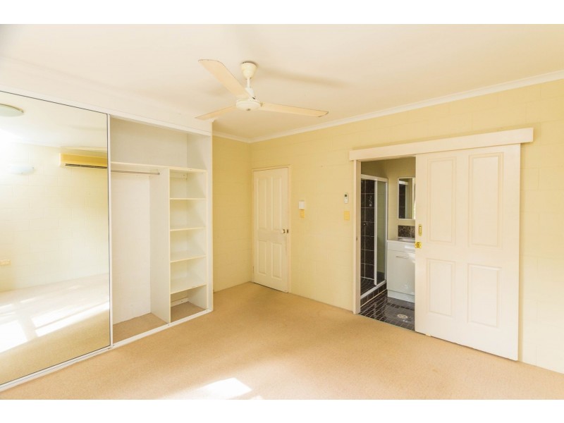 42 Gilmore Street, Bentley Park QLD 4869