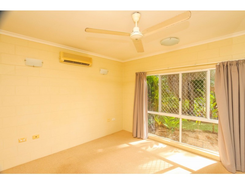 42 Gilmore Street, Bentley Park QLD 4869