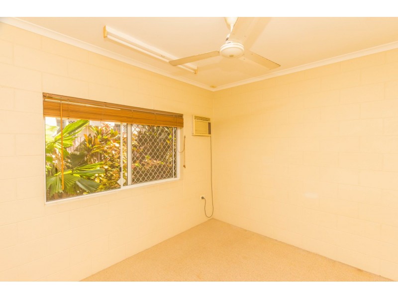 42 Gilmore Street, Bentley Park QLD 4869