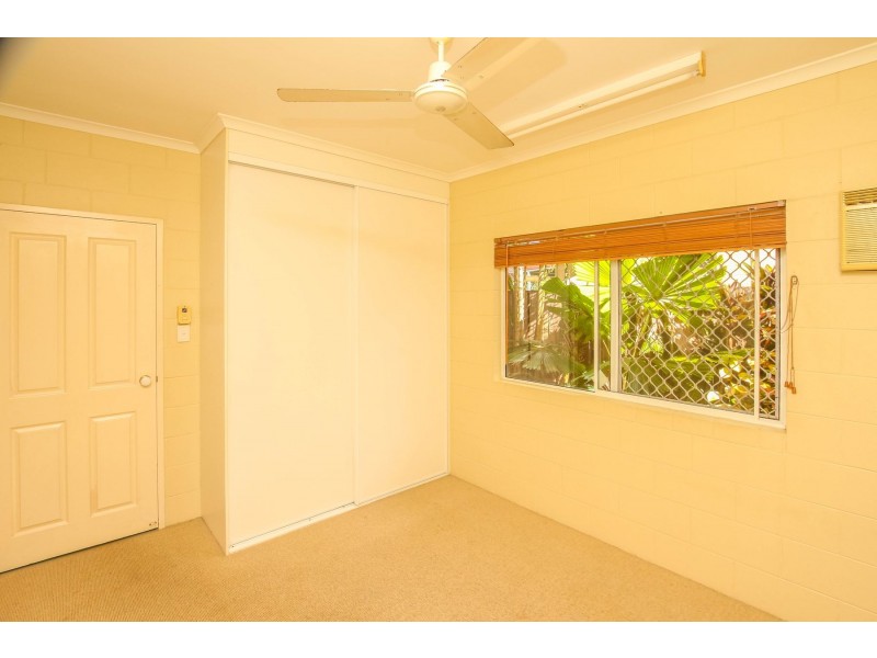 42 Gilmore Street, Bentley Park QLD 4869