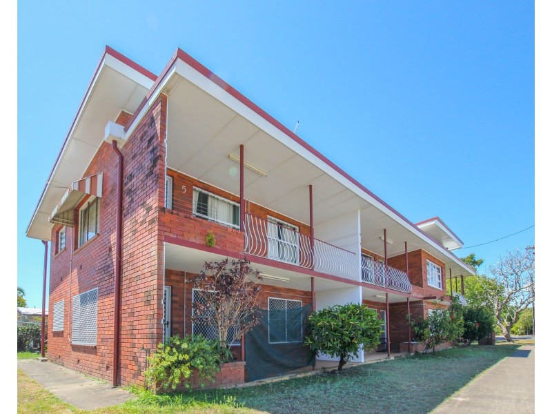 8/221 Aumuller Street, Westcourt QLD 4870
