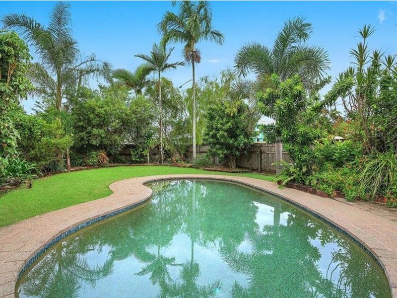 3/235 McLeod Street, Cairns North QLD 4870