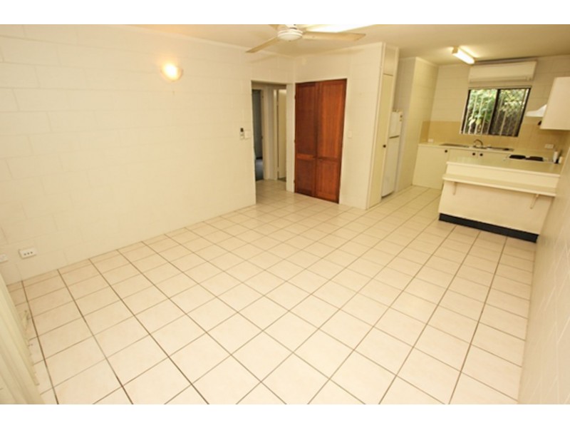 3/235 McLeod Street, Cairns North QLD 4870