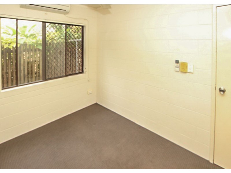 3/235 McLeod Street, Cairns North QLD 4870