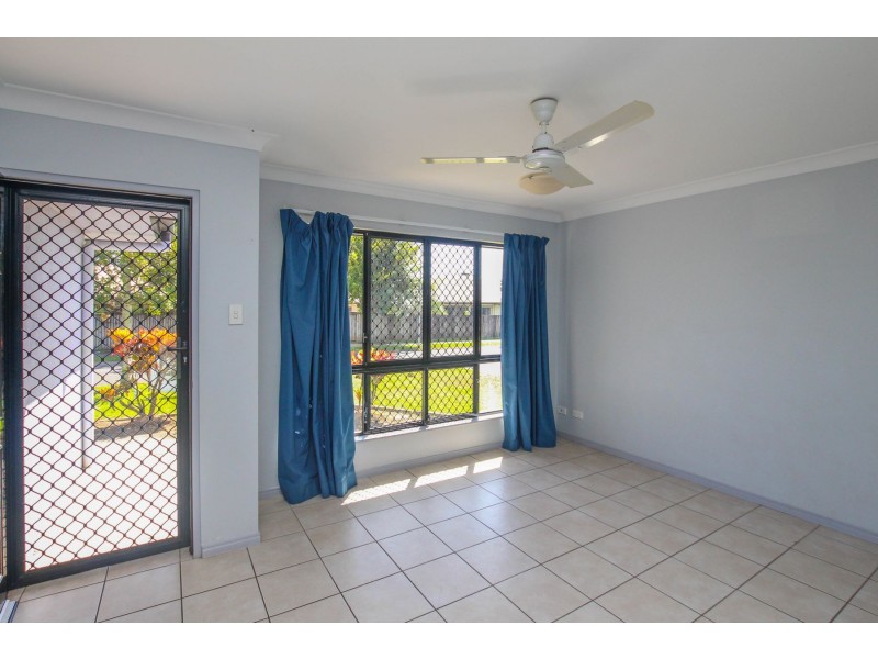 17 Savage Street, Edmonton QLD 4869