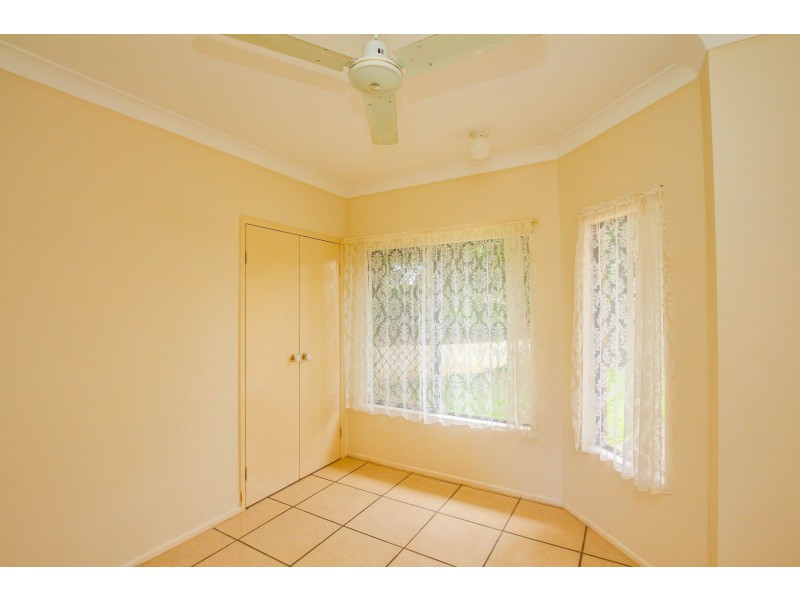 5 Spray Close, Mount Sheridan QLD 4868