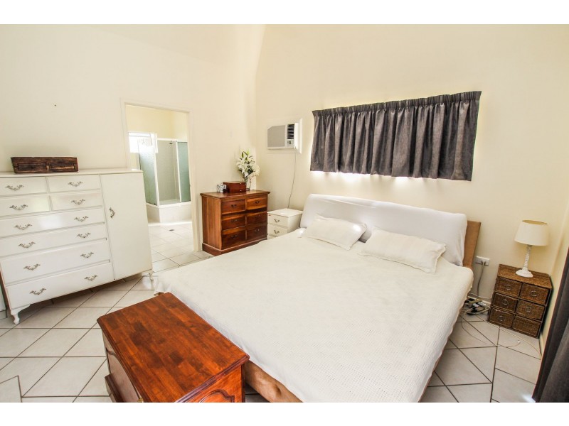 12 Pheasant Street, Bayview Heights QLD 4868