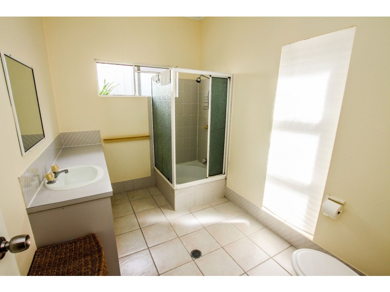 12 Pheasant Street, Bayview Heights QLD 4868