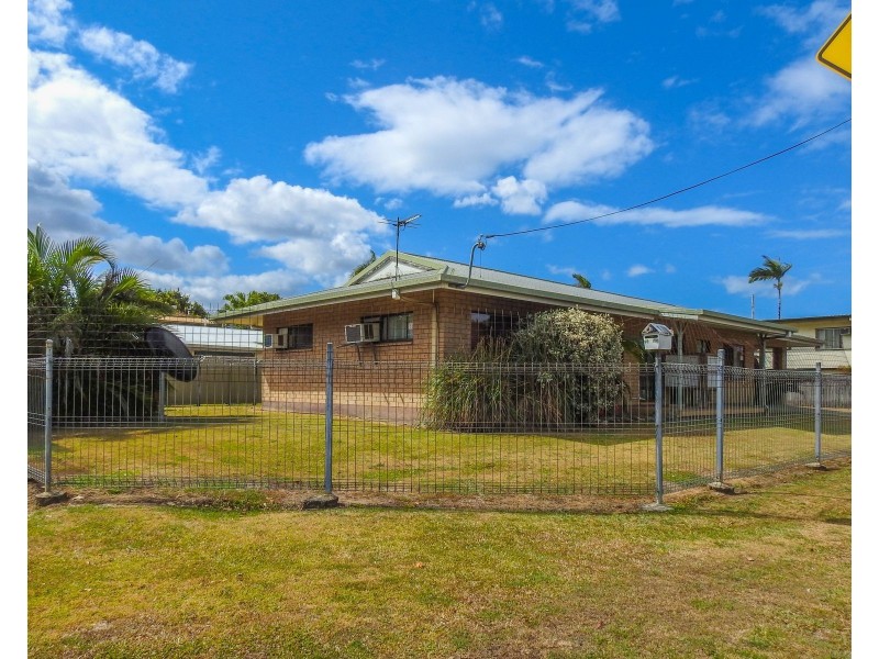 98 Dillon Street, Westcourt QLD 4870