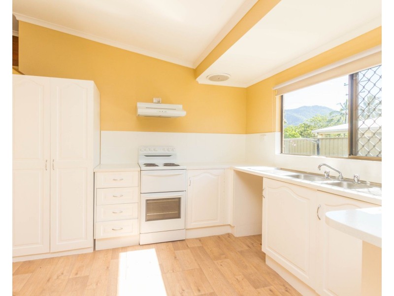 98 Dillon Street, Westcourt QLD 4870