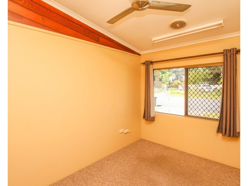 98 Dillon Street, Westcourt QLD 4870